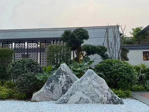 泰山石切片景观